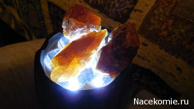 Минералы Сокровища Земли №64 - Гессонит