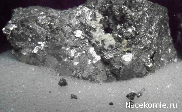 Минералы Сокровища Земли №73 - Арсенопирит