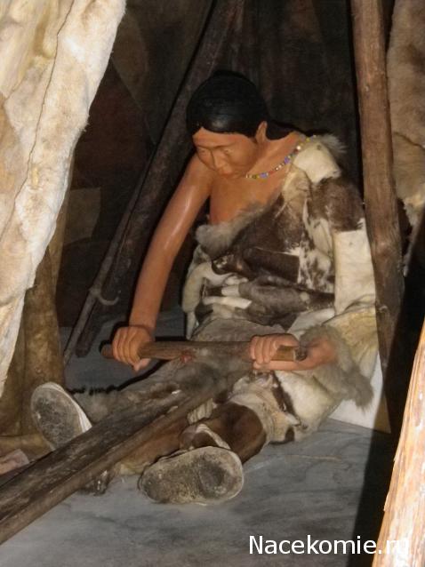 Куклы в народных костюмах №51 Кукла в чукотском зимнем костюме