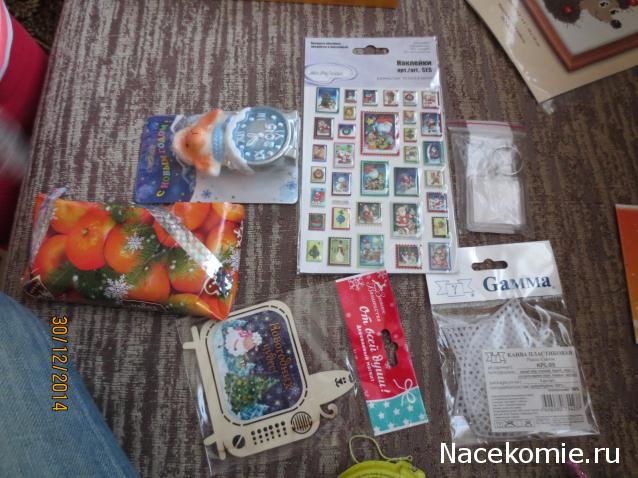 Новогодний вышивальный посткроссинг 2014