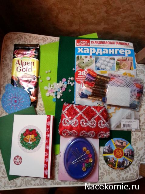 Новогодний вышивальный посткроссинг 2014