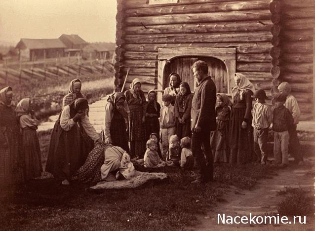 Куклы в народных костюмах №39 Кукла в карельском зимнем костюме