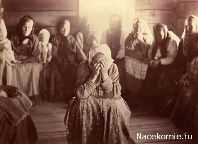 Куклы в народных костюмах №39 Кукла в карельском зимнем костюме