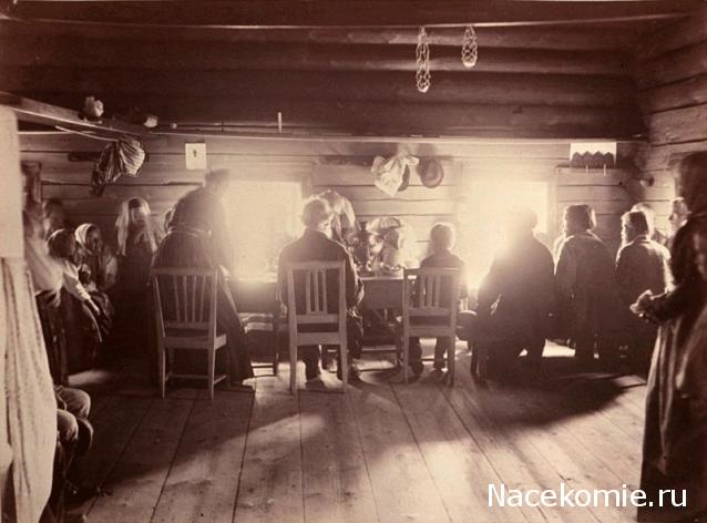 Куклы в народных костюмах №39 Кукла в карельском зимнем костюме