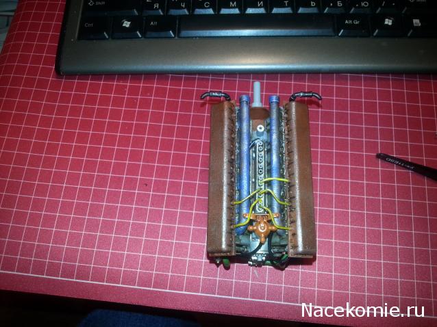 Танк Т-34 - Сборка силового агрегата