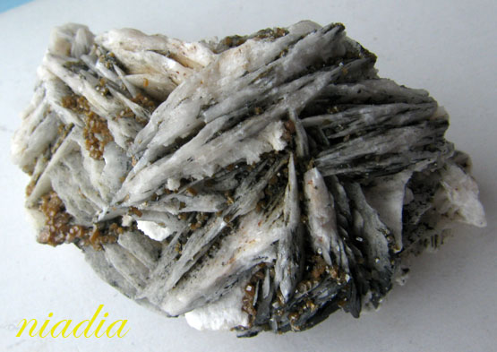 Минералы Сокровища Земли №76 - Барит