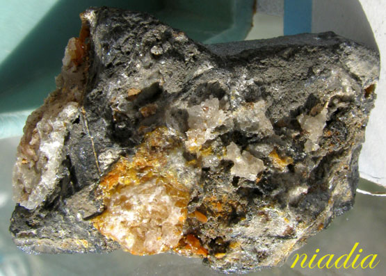 Минералы Сокровища Земли №77 - Вульфенит