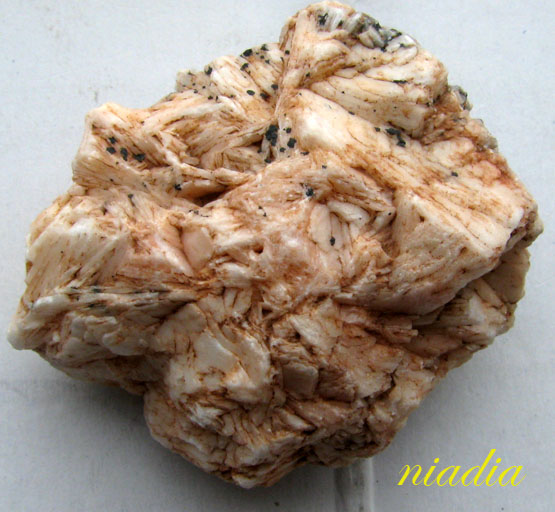 Минералы Сокровища Земли №76 - Барит