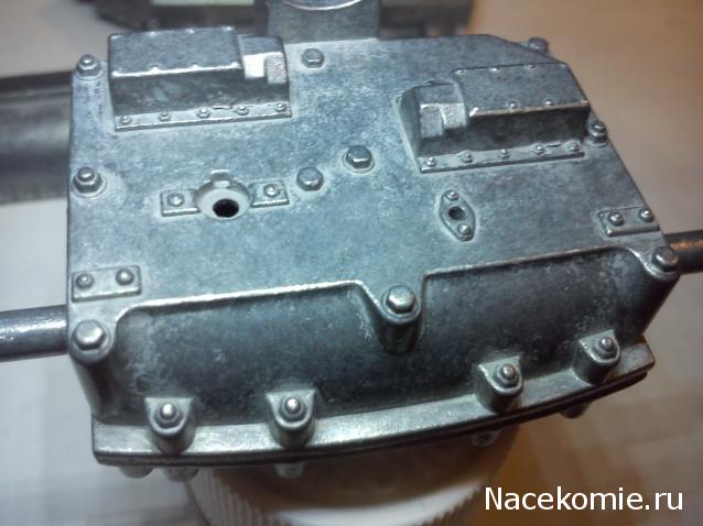 Танк Т-34 - Сборка силового агрегата