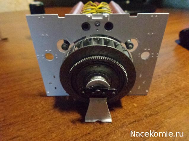 Танк Т-34 - Сборка силового агрегата