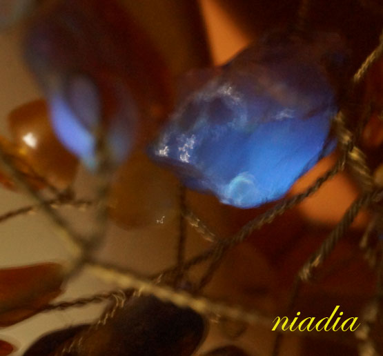 Минералы Сокровища Земли №84 - Янтарь