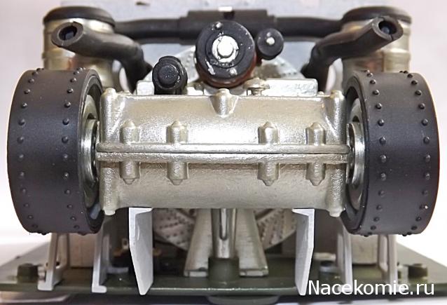 Танк Т-34 - Сборка силового агрегата