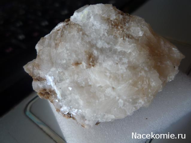 Минералы Сокровища Земли №87 - Колеманит