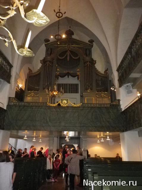 Куклы в народных костюмах №79 Кукла в финском женском костюме