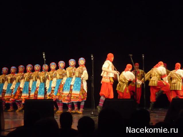 Куклы в народных костюмах №80 Кукла в праздничном костюме некрасовской казачки