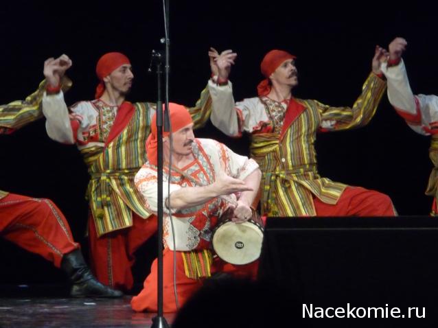 Куклы в народных костюмах №80 Кукла в праздничном костюме некрасовской казачки