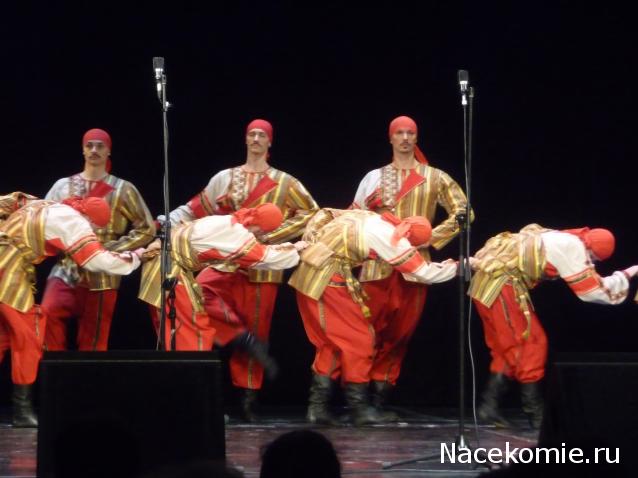 Куклы в народных костюмах №80 Кукла в праздничном костюме некрасовской казачки