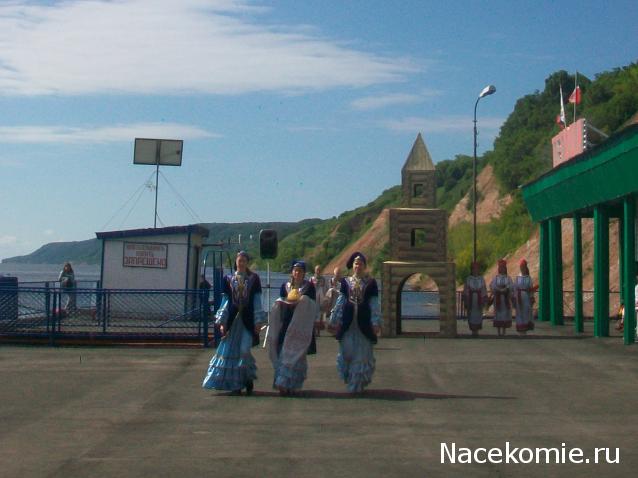 Куклы в народных костюмах – "Девчушки-болтушки"