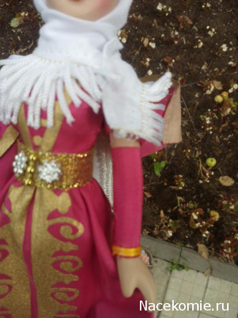 Куклы в народных костюмах №90 Кукла в кабардинском женском костюме