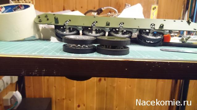 Танк Т-34 - Сборка ходовой части