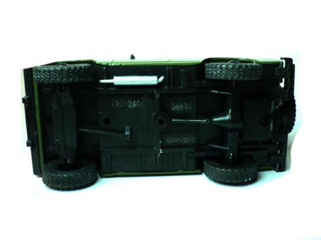 Автолегенды СССР и Соцстран №166 ARO 240