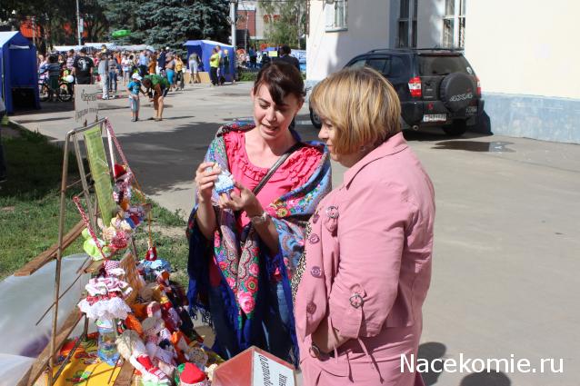 Куклы в народных костюмах – "Девчушки-болтушки"