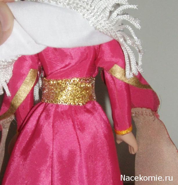 Куклы в народных костюмах №90 Кукла в кабардинском женском костюме