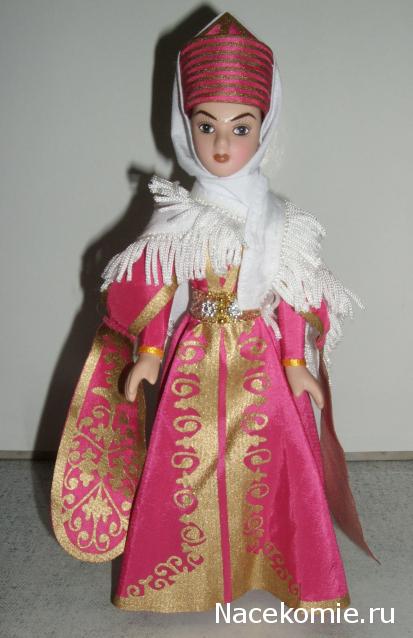 Куклы в народных костюмах №90 Кукла в кабардинском женском костюме