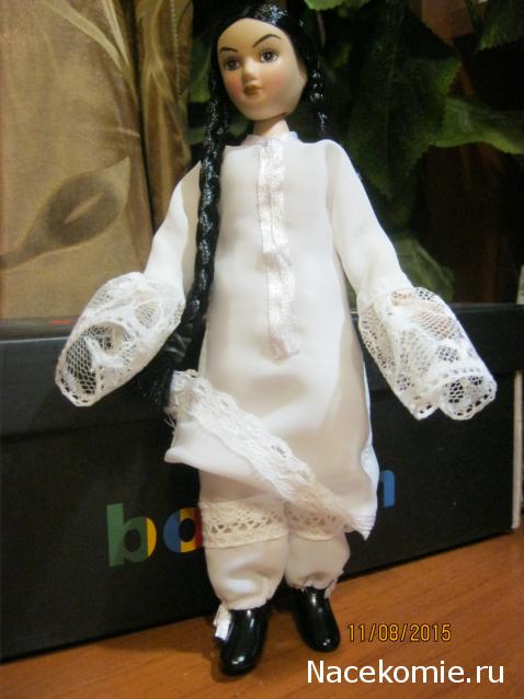 Куклы в народных костюмах №90 Кукла в кабардинском женском костюме