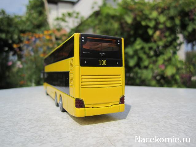 Железная Дорога в Миниатюре №46 - Два хвойных дерева, модель зелёного автомобиля