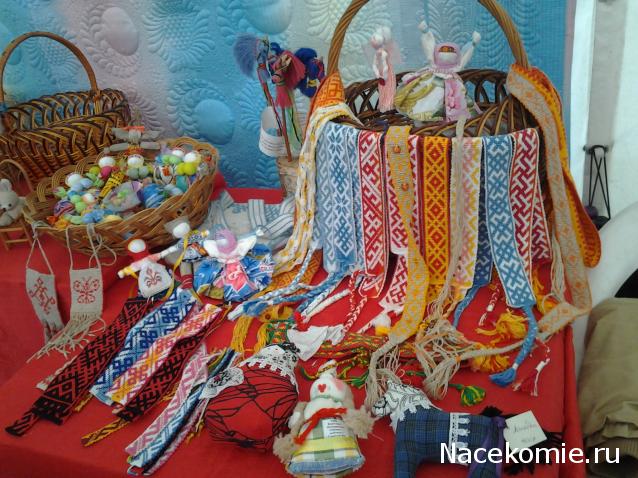 Куклы в народных костюмах – "Девчушки-болтушки"