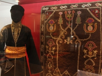 Куклы в народных костюмах №31 Кукла в татарском свадебном костюме