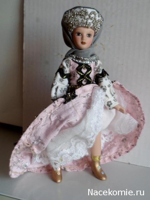 Куклы в народных костюмах №97 Кукла в праздничном костюме уральской казачки