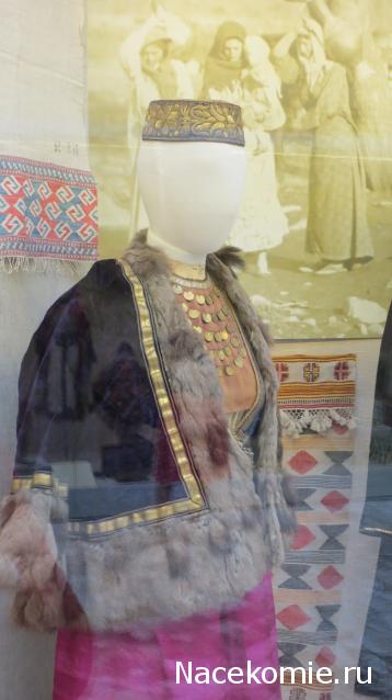 Куклы в народных костюмах №63 Кукла в праздничном костюме крымской татарки