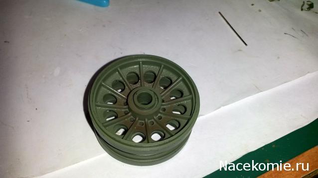 Танк Т-34 - Сборка ходовой части