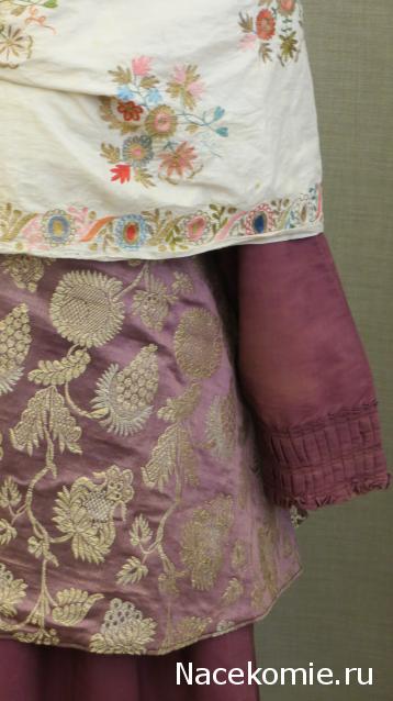 Куклы в народных костюмах №31 Кукла в татарском свадебном костюме