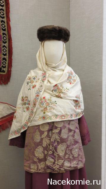 Куклы в народных костюмах №31 Кукла в татарском свадебном костюме