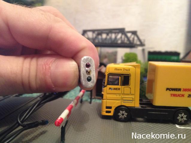 Железная Дорога в Миниатюре №44 - Пакет тёмно - зелёной травы; семафор