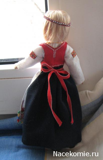 Куклы в народных костюмах №79 Кукла в финском женском костюме