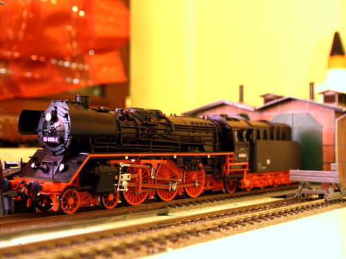 Модели других производителей локомотивов, вагонов и прочих деталей