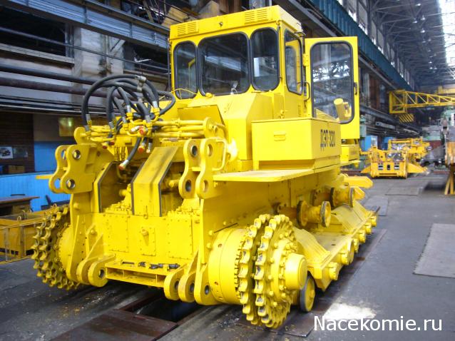 Тракторы №28 - ДЭТ-250