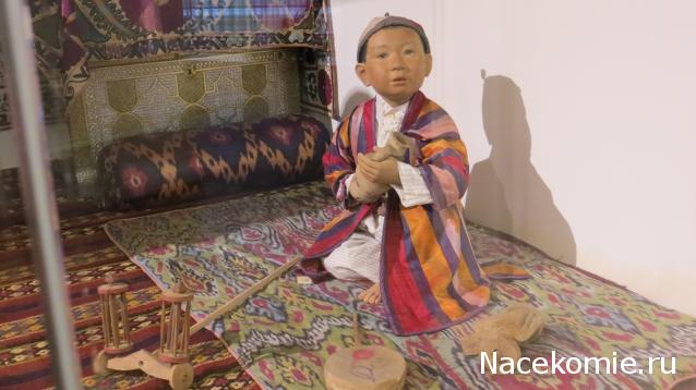 Куклы в народных костюмах №12 Кукла в узбекском летнем костюме