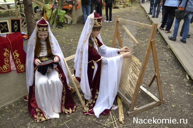 Куклы в народных костюмах №90 Кукла в кабардинском женском костюме