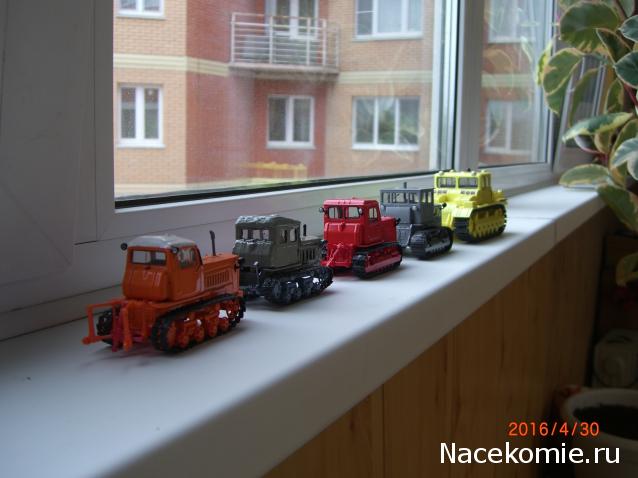 Фото наших коллекций тракторов