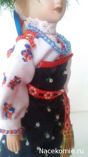 Куклы в народных костюмах №55 Кукла в девичьем костюме Астраханской губернии