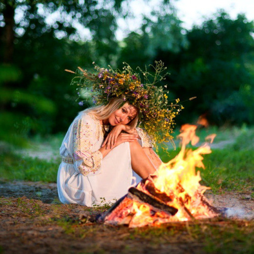 Куклы в народных костюмах – "Девчушки-болтушки"