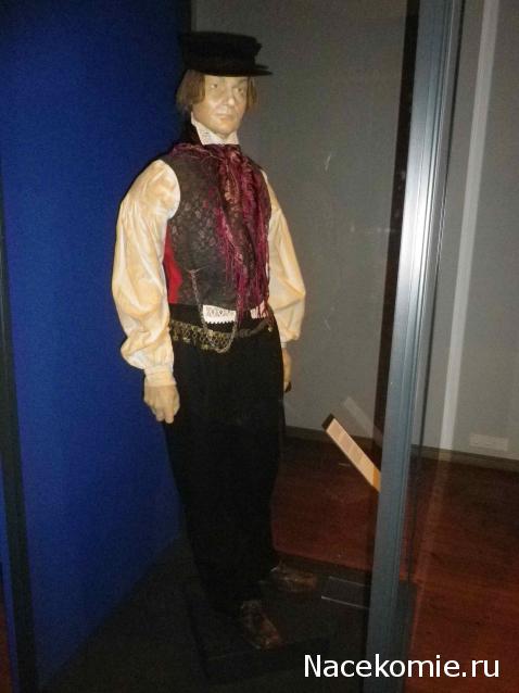 Куклы в народных костюмах №79 Кукла в финском женском костюме