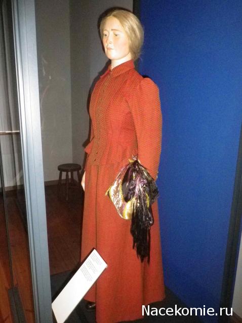 Куклы в народных костюмах №79 Кукла в финском женском костюме