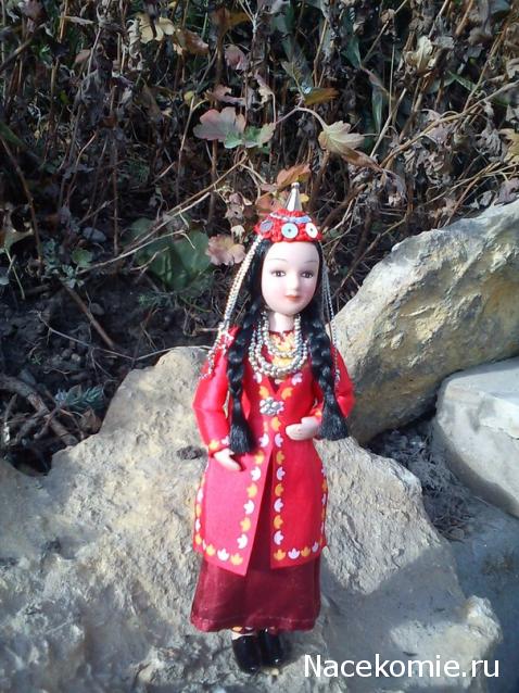Куклы в народных костюмах №23 Кукла в туркменском праздничном костюме