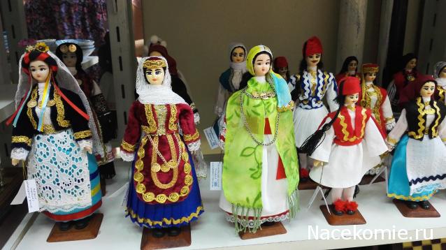 Куклы в этнических костюмах